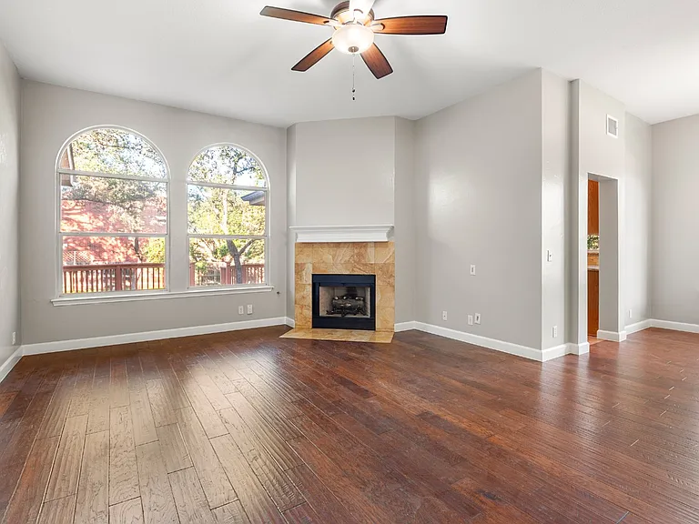 6802 Auckland Ct — Photo 7