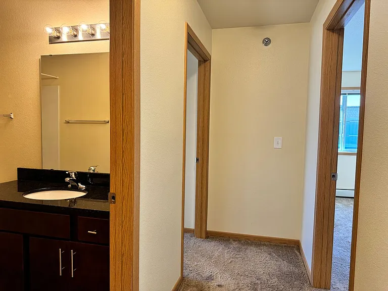 West Lake III Apartments — Photo 244