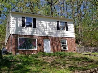 1768 Crestmont Dr, Huntington, WV 25701