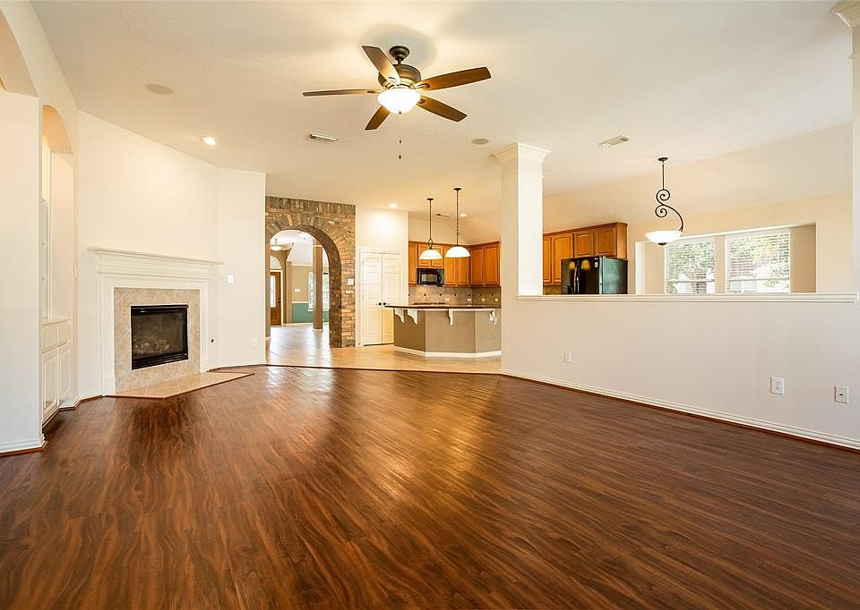 1st image of 3010 Willow Brook Ct