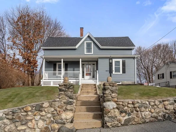 45 Chestnut St, Woburn, MA 01801