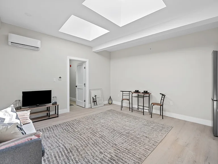 Tavolo Lofts — Photo 7