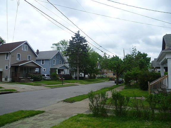 3rd image of 1222 Girard St