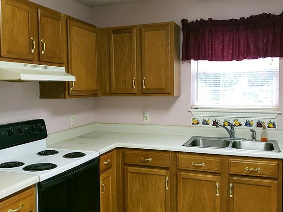 2nd image of 528 Burks Ln