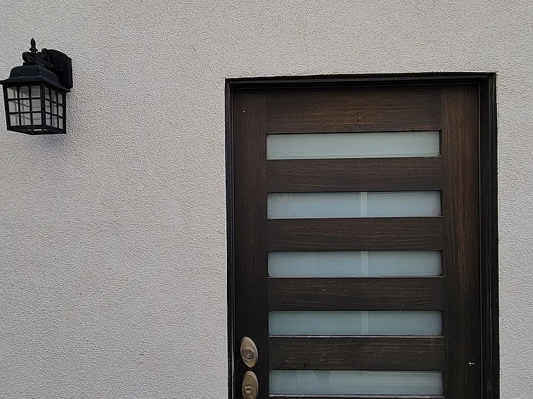2611 E Oris St #1/2 — Photo 7