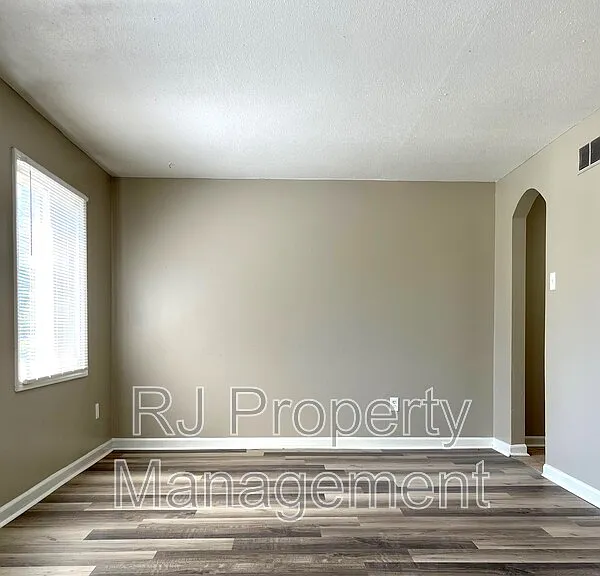 5368 Scottsdale Ave — Photo 7