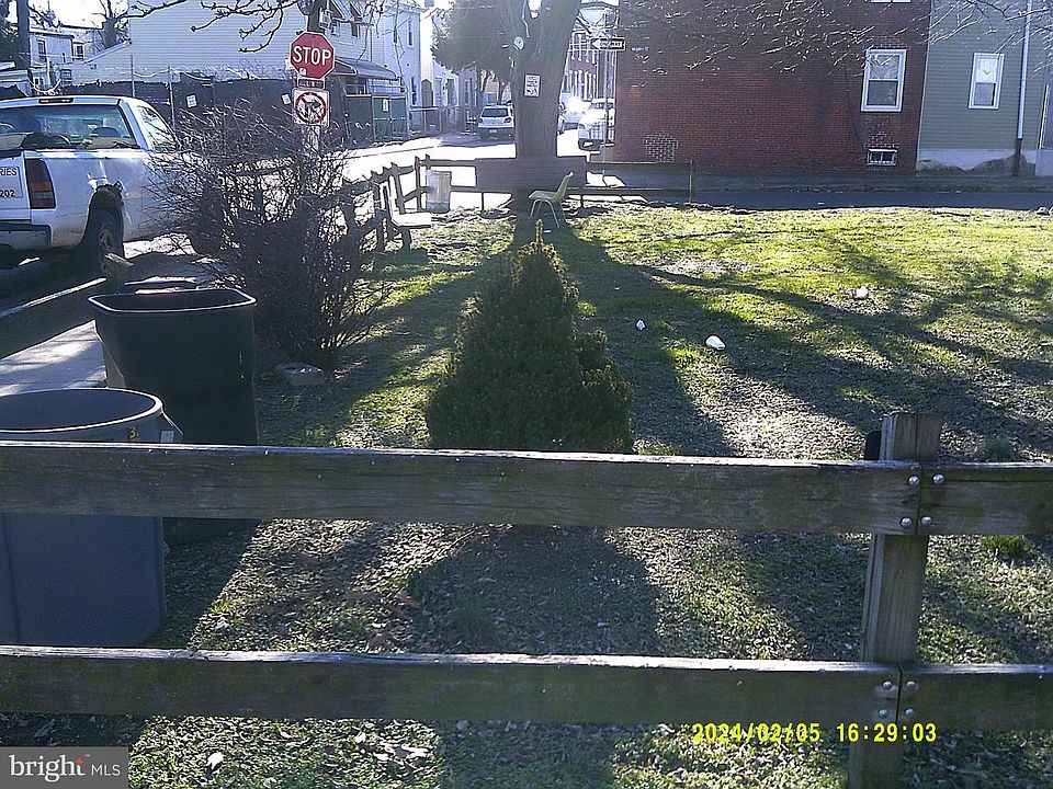 1st image of 1844 Wilmot St