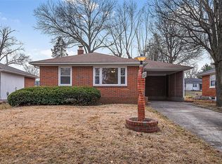 502 Roanoke Dr, Edwardsville, IL