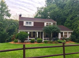 305 Earlwood Rd, Pittsburgh, PA 15235