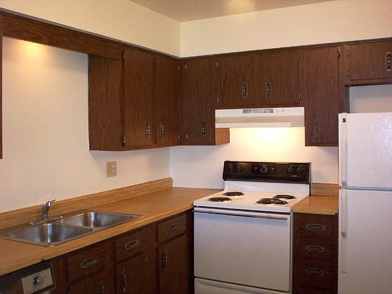 1565 N Winslowe Dr — Photo 3