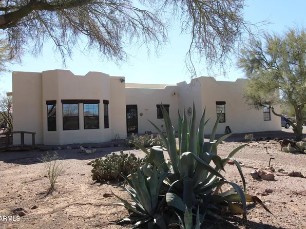 1405 E CIRCLE MOUNTAIN Road, New River, AZ 85087