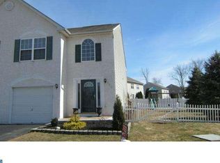 330 Cattail Ct, Pennsburg, PA 18073