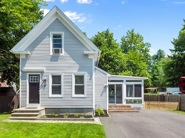 3 Edwards St, Franklin, MA 02038