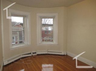 190 Winthrop Rd #32, Brookline, MA 02445
