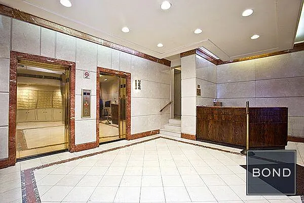 Rented by Bond New York | media 11