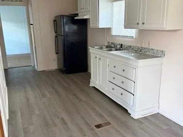 1083 East Is #2-13, La Porte, IN 46350