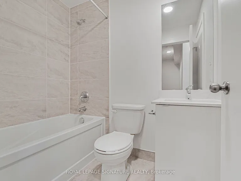 16 Melbourne Ave #316C — Photo 32