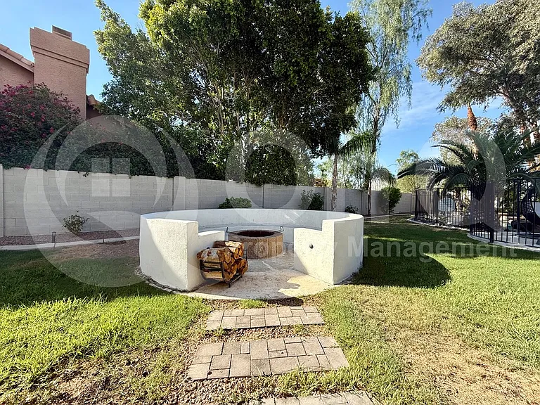 401 S Tiago Dr — Photo 31