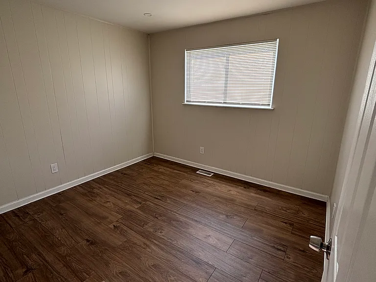 30772 Grandview Ave — Photo 13