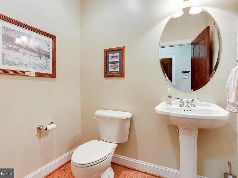 4410 Tuscarora Rd — Photo 32