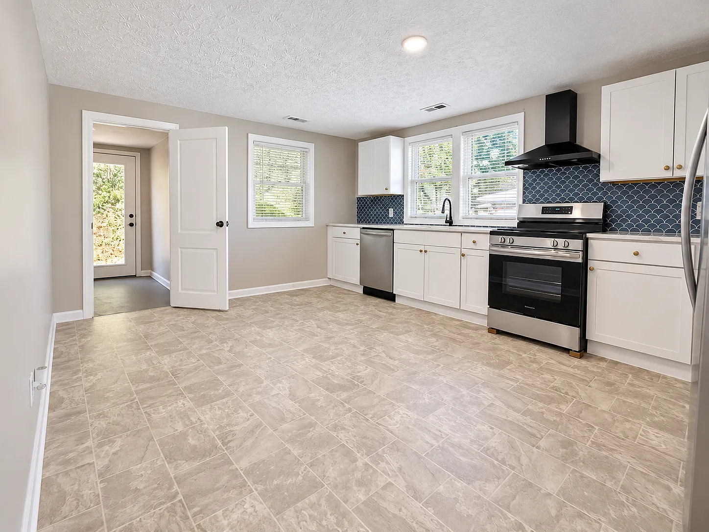 309 Watterson Street - 1 — Photo 3