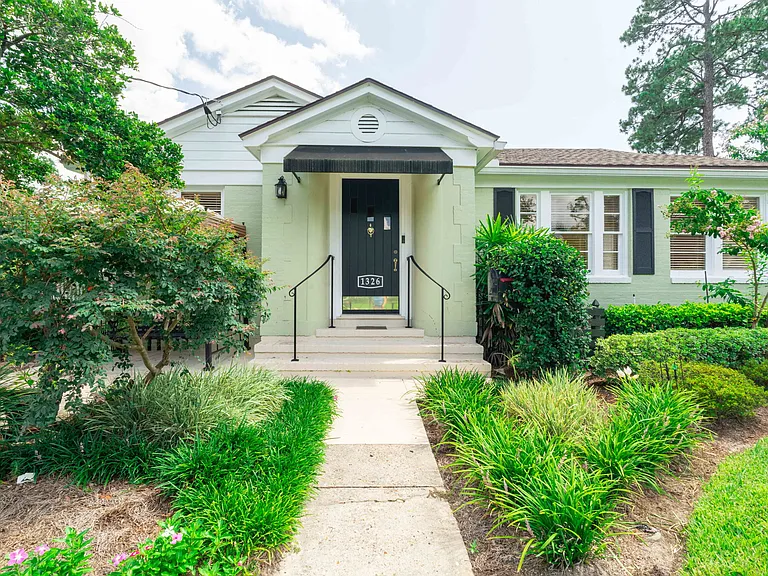 1326 Pinetree Rd — Photo 45