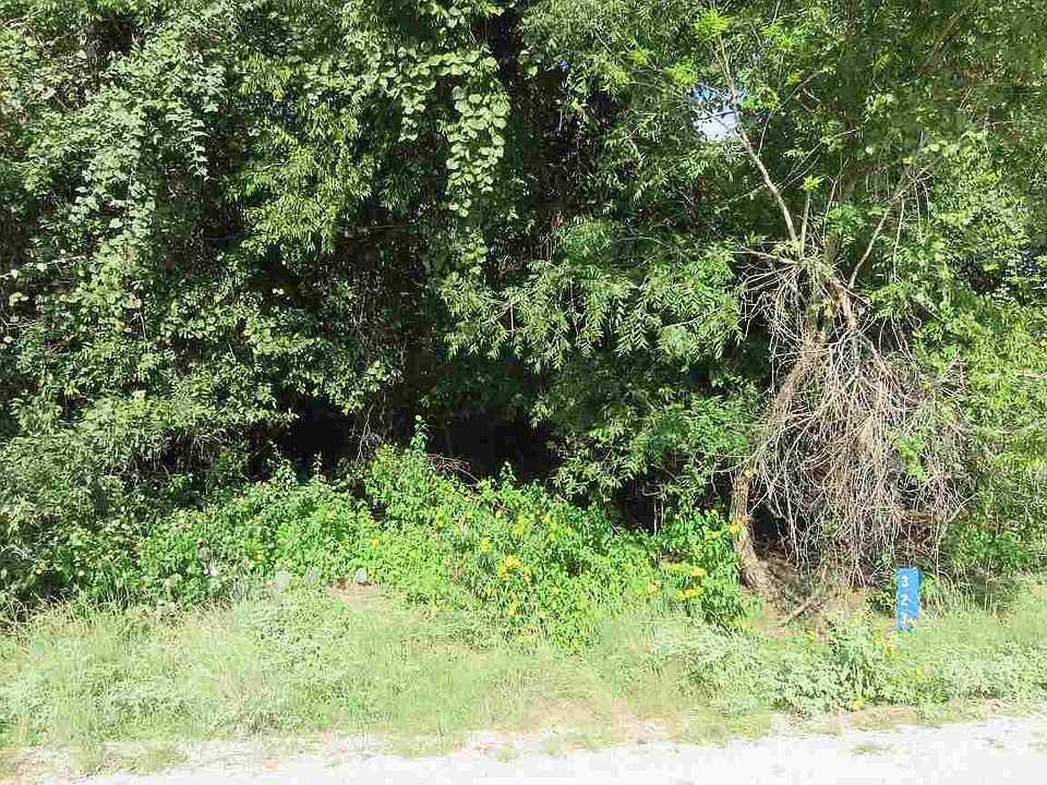 1st image of 323 E Lakeshore Dr