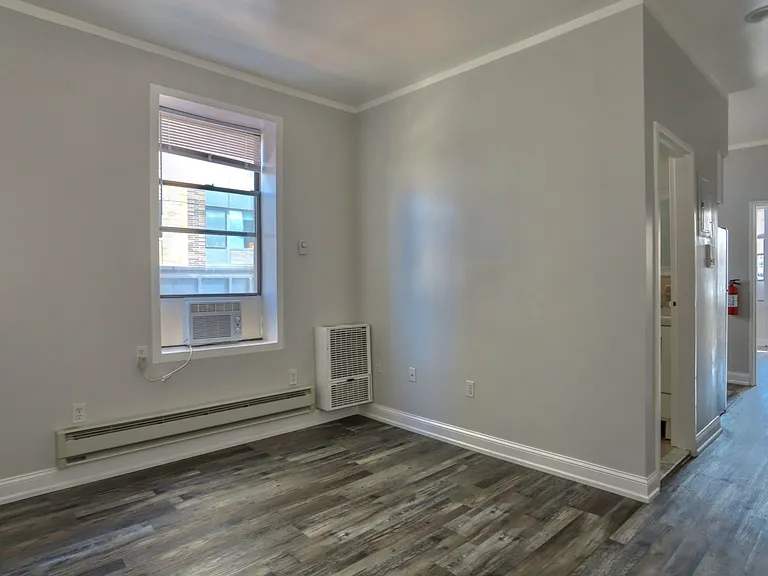 4901 Murphy Pl #7 — Photo 3