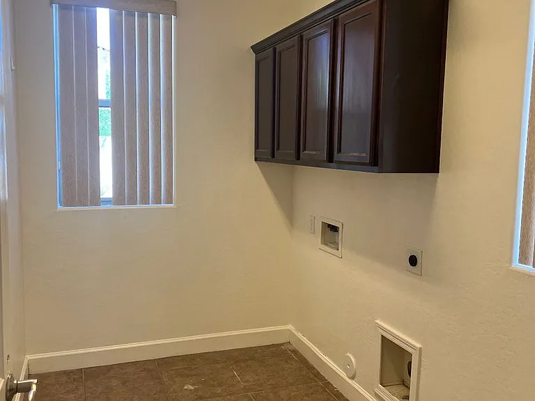 3302 E Jasper Dr — Photo 12