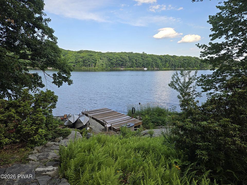 1st image of 111 Waterview Dr