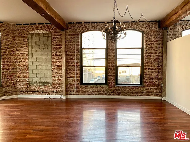 652 Mateo St #202 — Photo 3