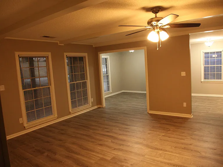 1231 Heritage Dr — Photo 15