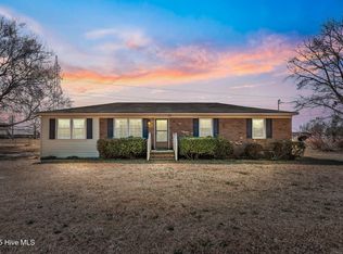 2004 Hilltop Ln, Goldsboro, NC 27530