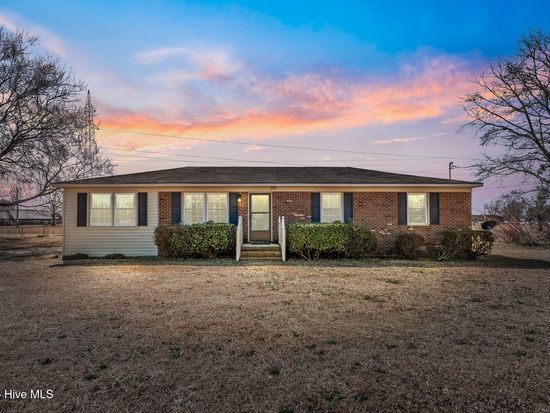 2004 Hilltop Lane, Goldsboro, NC 27530