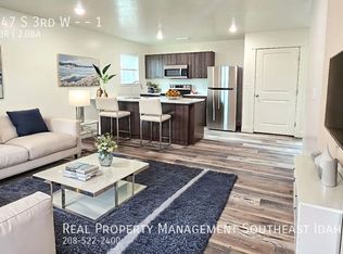 647 S 3 W #1, Saint Anthony, ID 83445