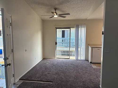 Newport Harbor Apartments Photo 1
