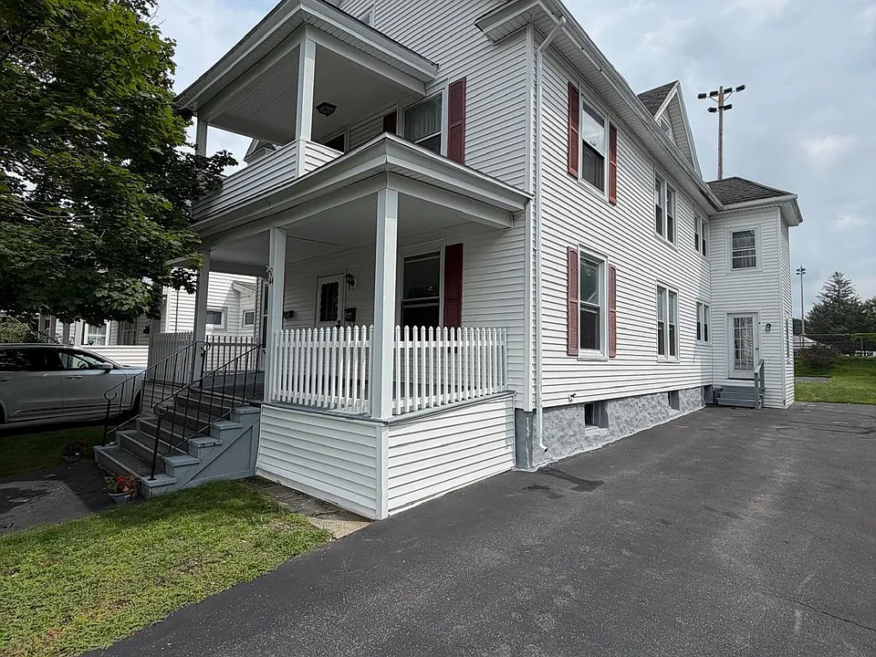 44 Temple St #1