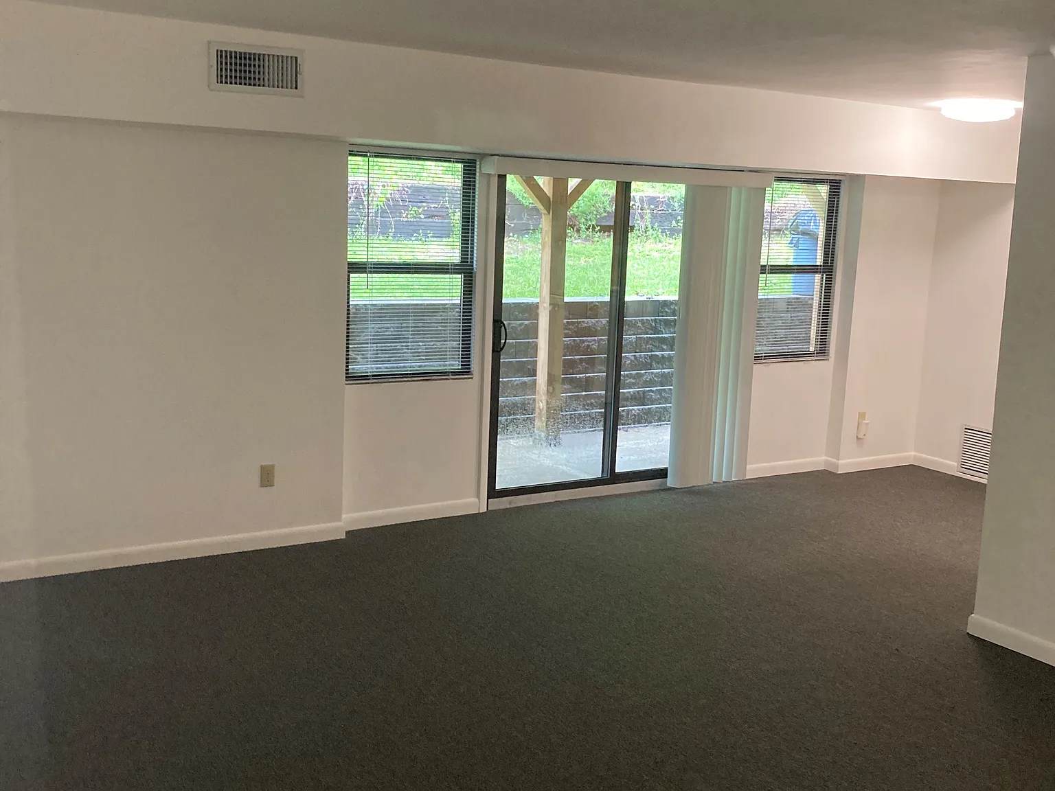 2 bed, 1100 sqft, $1,850 — Photo 1