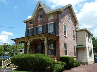 285 N Main St FLOOR 3, Doylestown, PA 18901