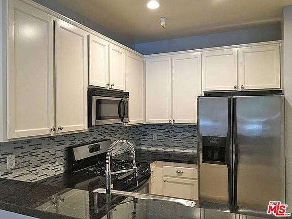 5th image of 10650 Moorpark St APT 103