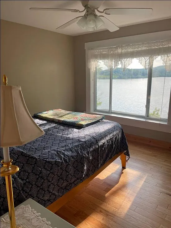3 bed, 1.5 bath, $2,500 — Photo 3