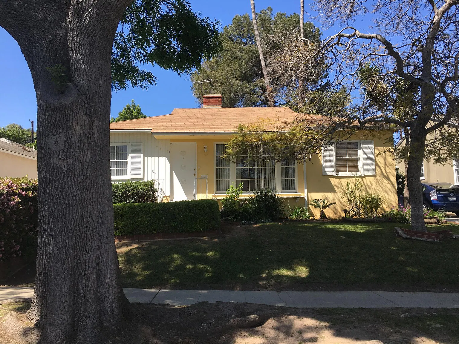 4 bed, 1750 sqft, $6,182 — Photo 3