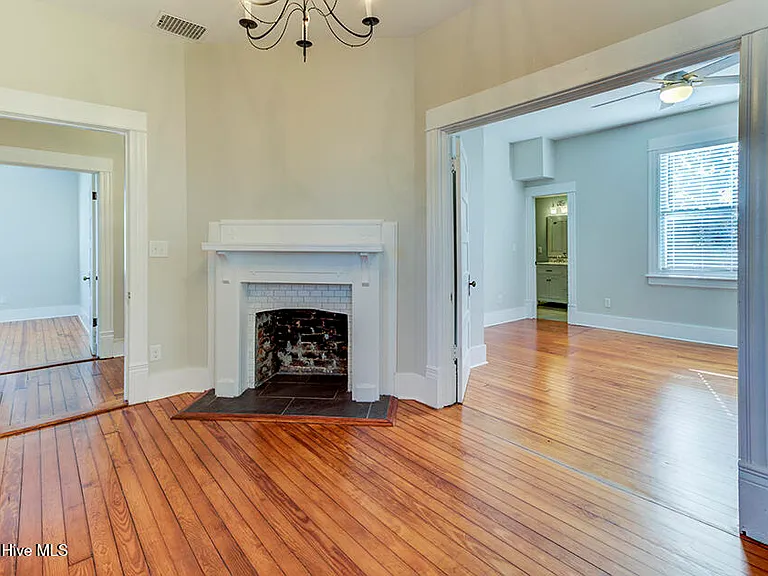 1812 Market St — Photo 30