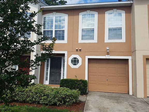 2nd image of 7052 Saint Ives Ct