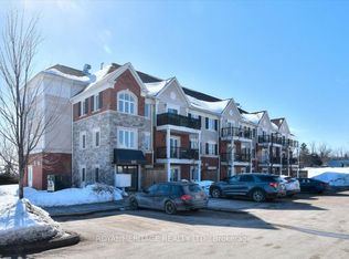 910 Wentworth St #204, Peterborough, ON K9J8R8