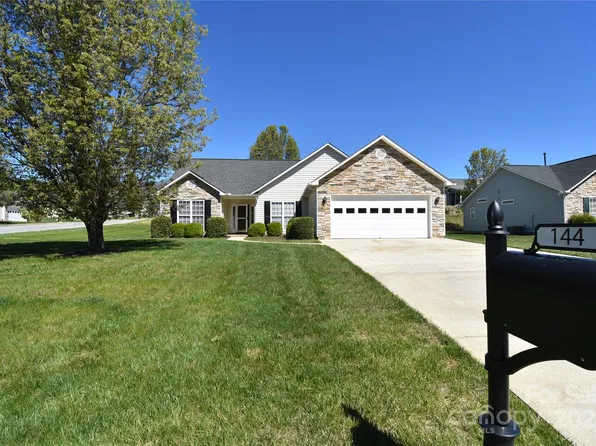 144 Morning Mist Rd, Fletcher, NC 28732