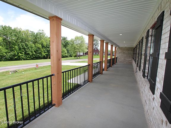 2nd image of 1202 Meadow Brook Dr