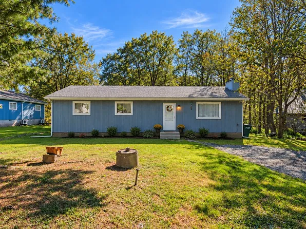 9127 Brandywine Dr, Tobyhanna, PA 18466