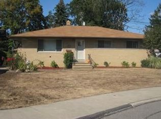10721 Raymond Ave, Garfield Heights, OH