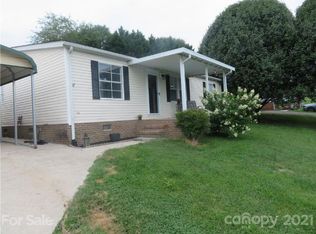 3515 Dune Ct, Hudson, NC 28638